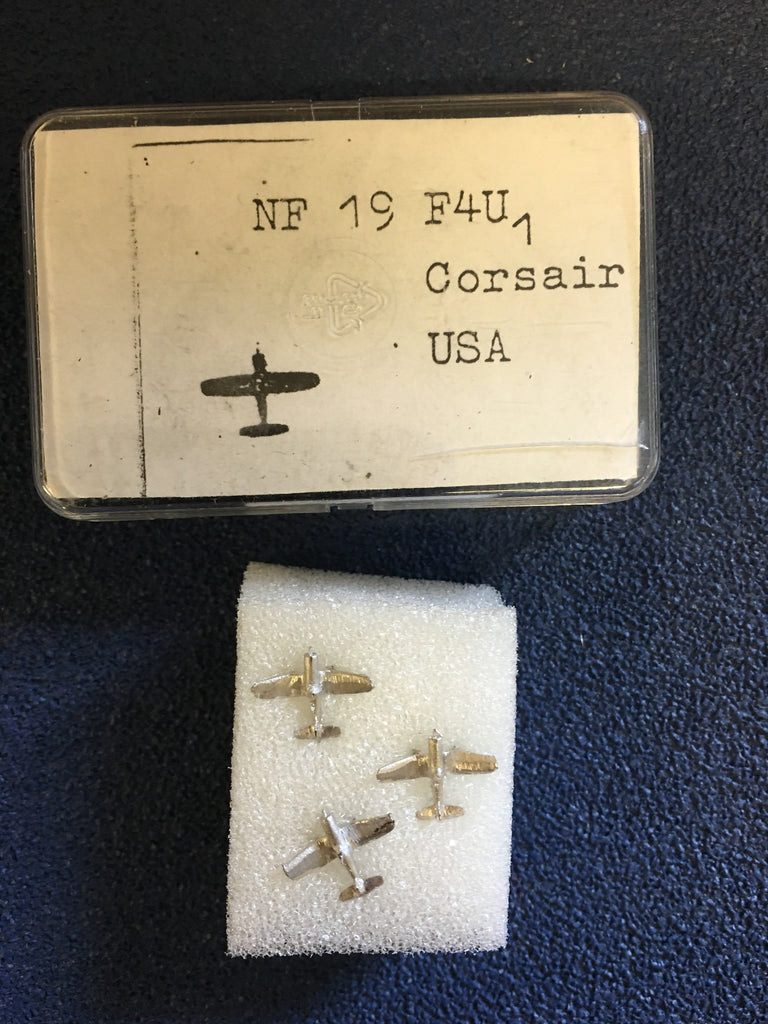 NF 19 F4U-1 Corsair x3 unpainted