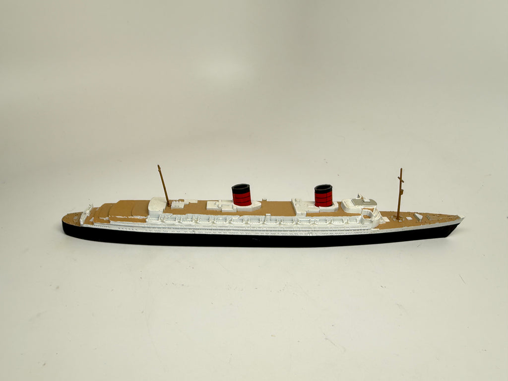 TR-M 702 Queen Elizabeth (used)