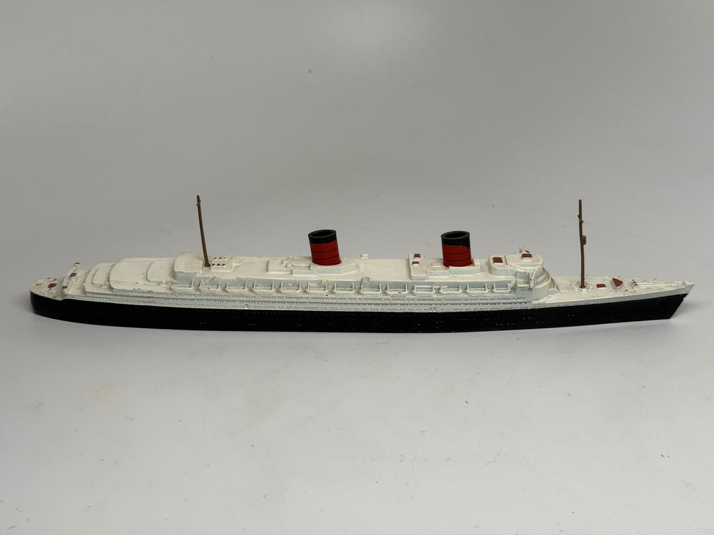 TR-M 702 Queen Elizabeth (used)