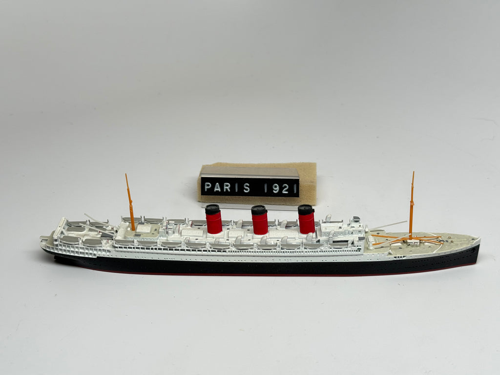 M 499 Paris black hull (used)