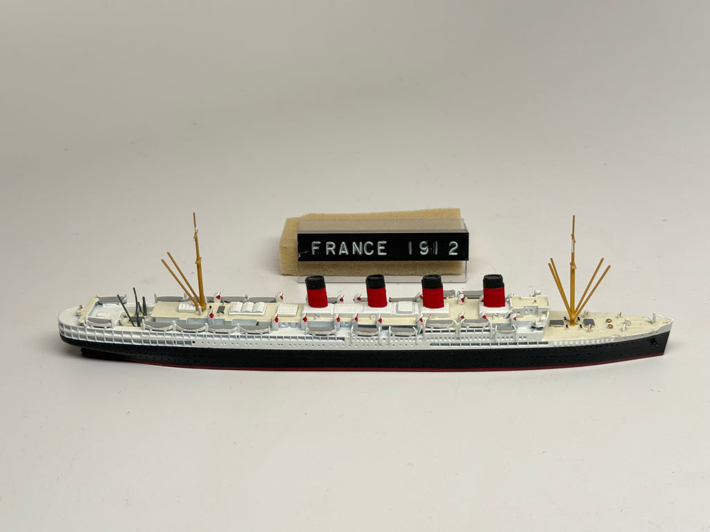 M 417 France IV (used)