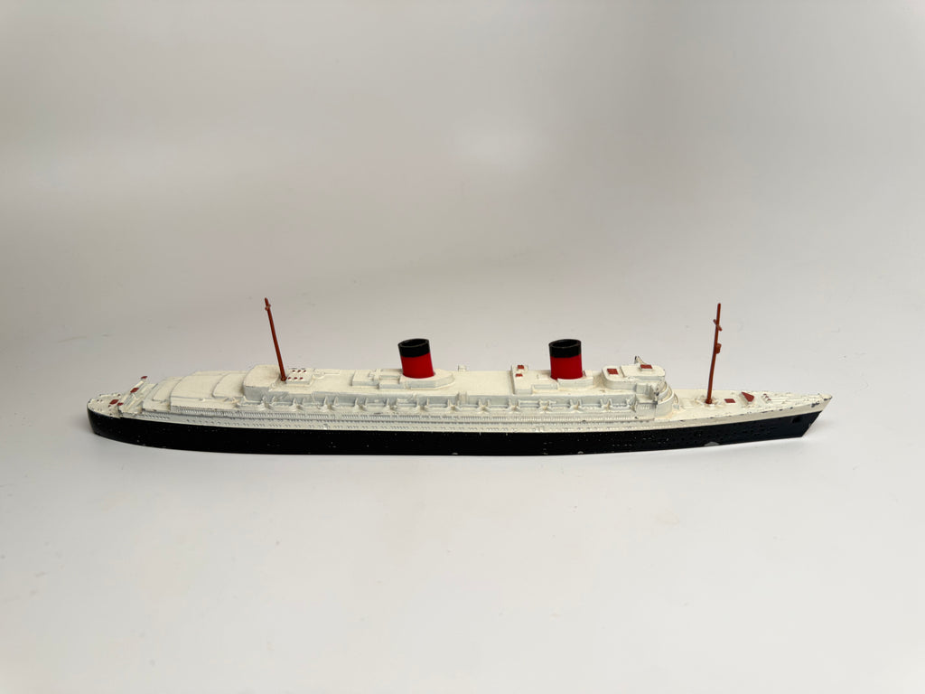 TR-M 702 Queen Elizabeth (used)