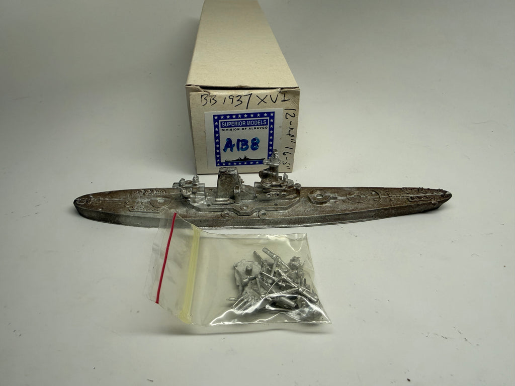SU A138 American 1937 Battleship XVI Kit (used)