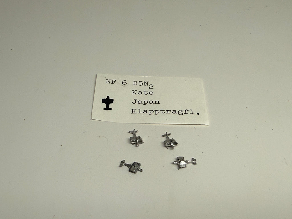 NF 06 B5N2 Kate x4 with folded wings unpainted (used)