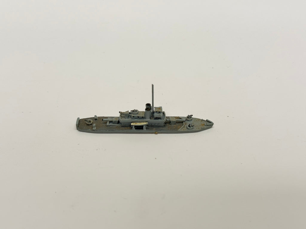 CLY 040 Insect Class (used)