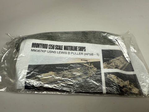 MM 367K USNS Lewis B. Puller kit (used)