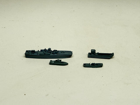 Set of Figurehead Landing Craft (used)