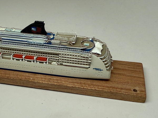 C 088FH Pride of America (waterline) (used)