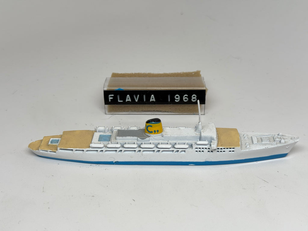 MY 448 Flavia (used) – 1250Ships.com