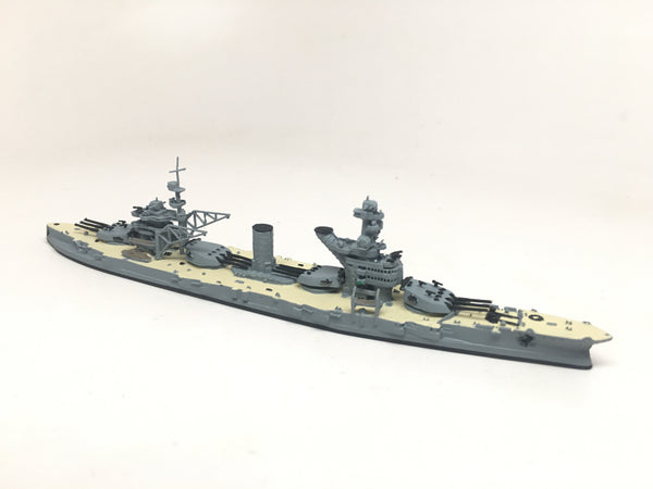 NE 1601S Oktyabrskaya Revolutsiya with painted decks