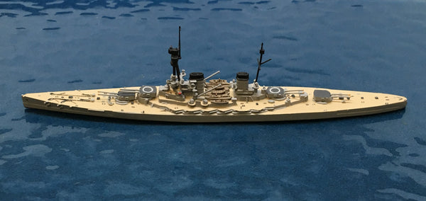 NA 022S Hindenburg with painted decks