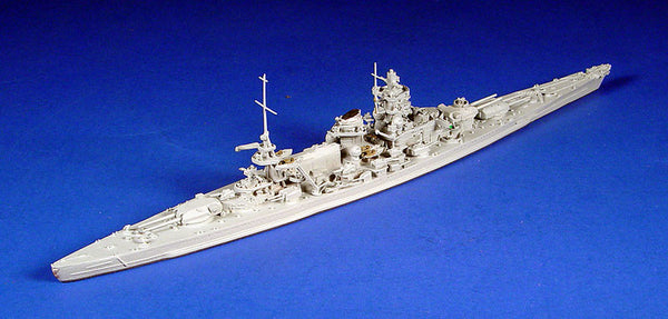 NE 1004B Gneisenau 15 inch guns